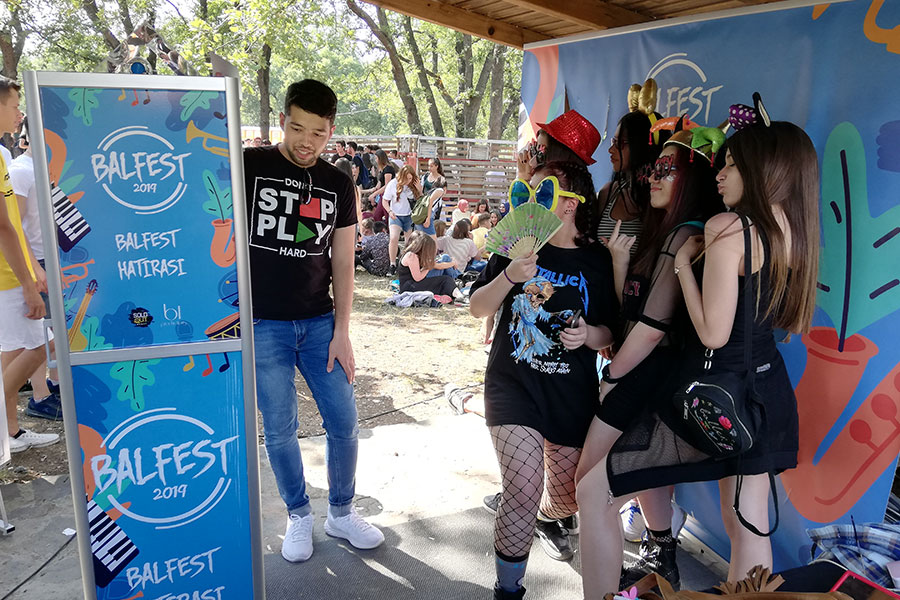 Bursa'da festivalde photo booth deneyimi